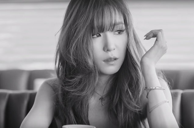 billboard's tweet photo. .@GirlsGeneration's Tiffany Hwang releases #IJustWannaDance EP https://t.co/CkDjJKF0zX https://t.co/h7d34BHEpF