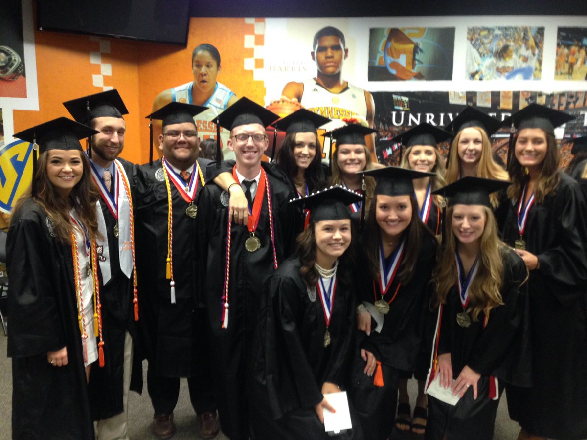hharrison27's tweet photo. Communication Studies gang! #UTgrad2016 #UTK2016 #Classof2016 #rockytop! https://t.co/dKCQoZtgZp