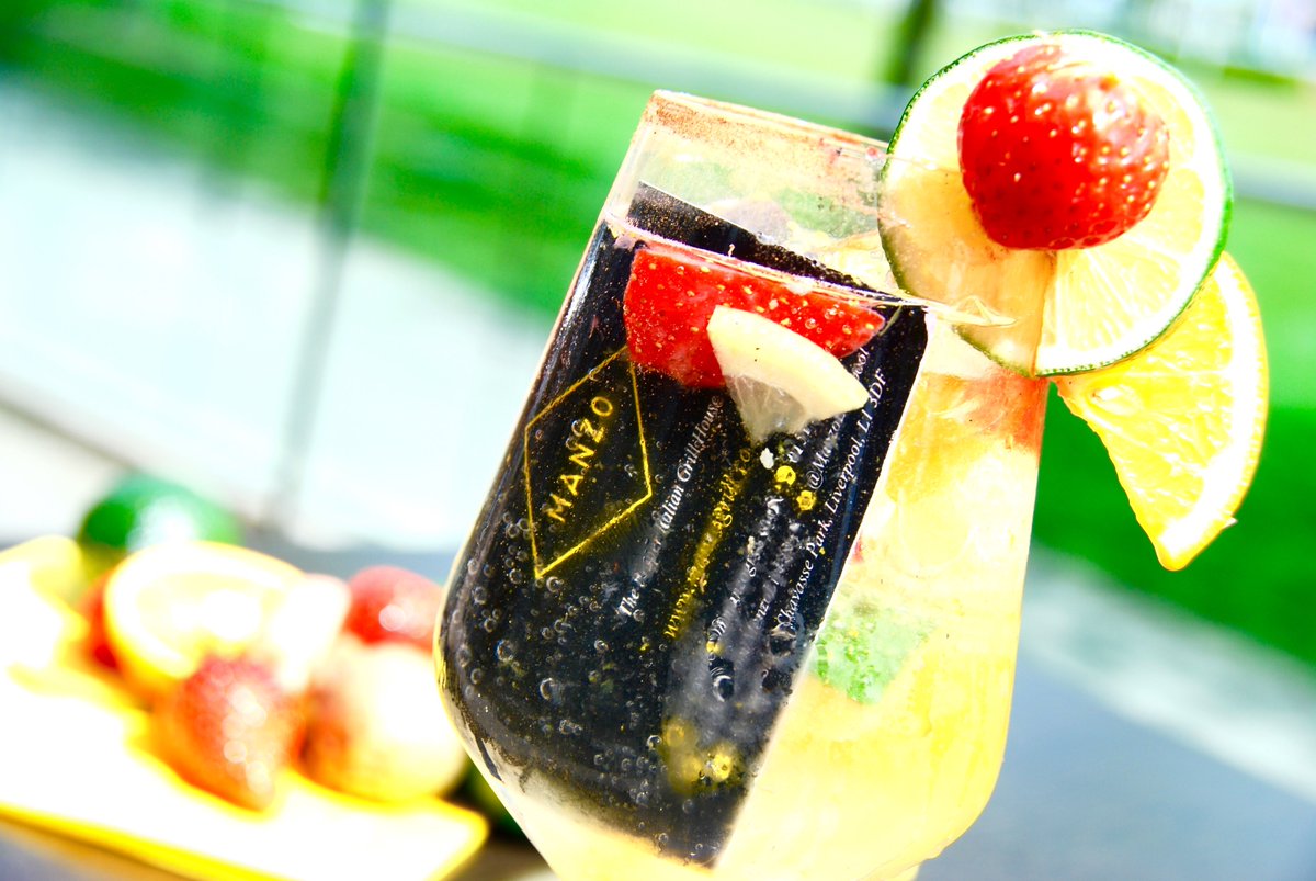 ManzoLiverpool's tweet photo. The sun is in the sky @Liverpool_ONE and we're sipping on 2-4-1 #cocktails until 7pm! #CocktailHour https://t.co/kG1e9tUxpP