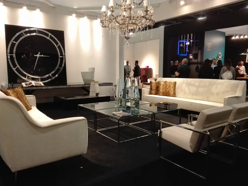 Furniture_Spain's tweet photo. [#SpainFurniture at #MOAMERICAS #Miami] Find @Guadarte furniture, lighting &amp; objets d'art: https://t.co/cZfMF0Wts9 https://t.co/bcMIcDXvL3
