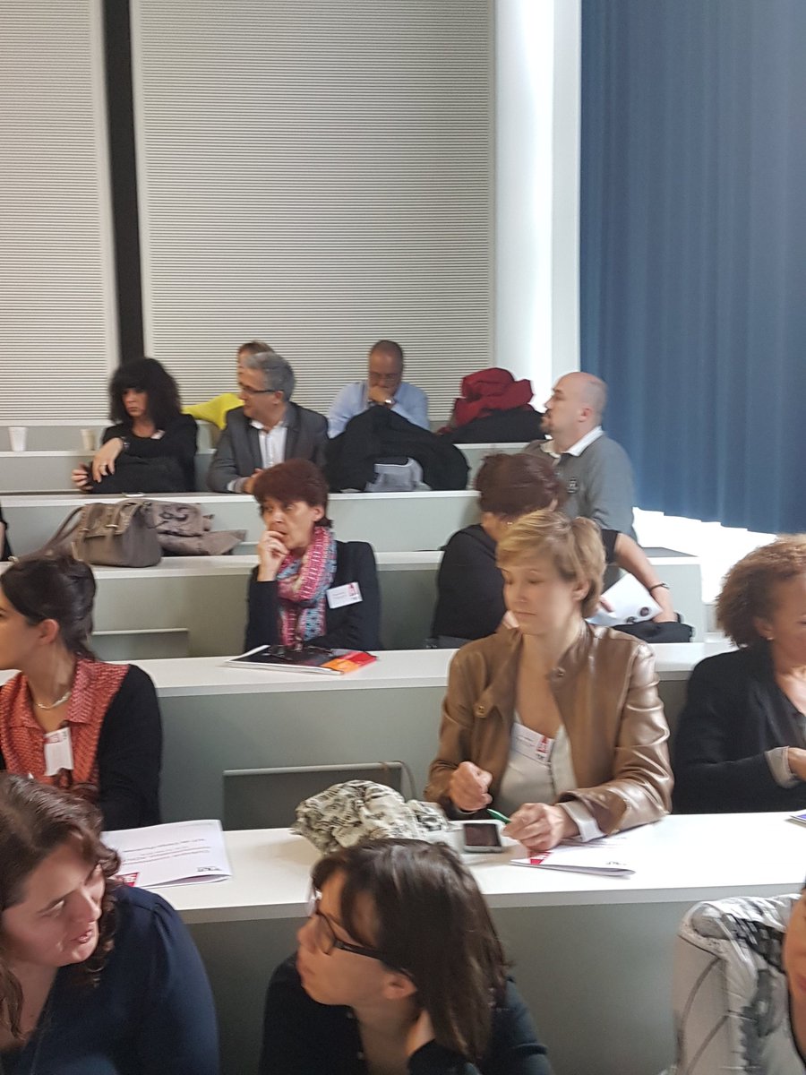 e_desaintleger's tweet photo. #colloquecom @lesIUT @iut_ucp synthèse atelier 4 les 50 ans et après : concours mon innovation pédagogique en 180s ? https://t.co/ZIYNmsZhg9