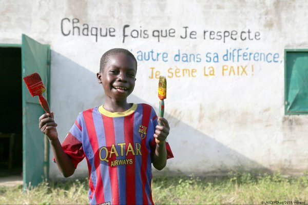 UNICEF_france's tweet photo. Chaque fois que je respecte l'autre dans sa différence, je sème la paix. https://t.co/LKUXFNNHmg