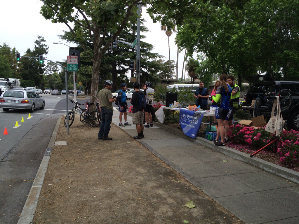 ikwithakay's tweet photo. Bike To Work Day! SSL and Palo Alto JCC Energizer Station #ofjcc #livefully @bikesv @bikesiliconvalley https://t.co/JTNrGzEm83