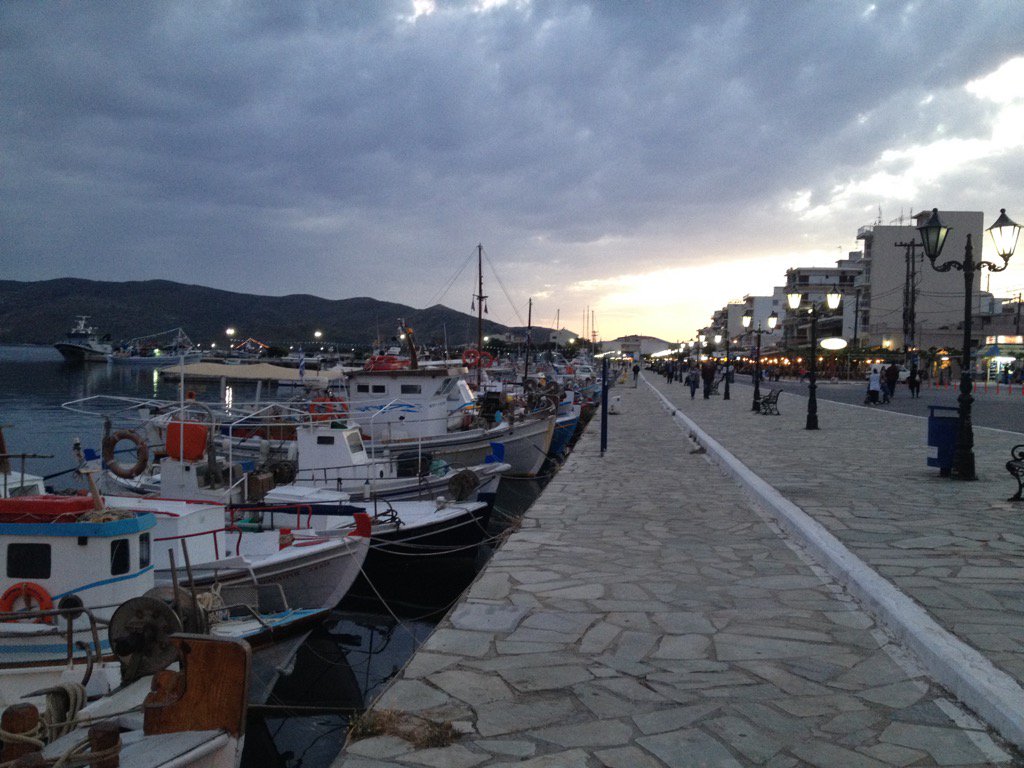 ElaiasTopos's tweet photo. #karystos #evia #magical #Greece https://t.co/rWshFJGjr5
