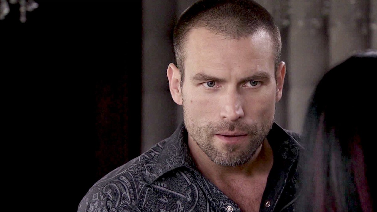 SrDeLosCielosTV's tweet photo. Aurelio le dice a Connie que el Feyo baleo a su hijo Niki. #ESDLC #LaCalaca https://t.co/nsNrnKlTA3 @RafaAmayaNunez https://t.co/Cw6DExnSk0