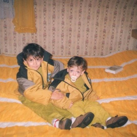 M10's tweet image. There's no buddy like a brother! 👊😉👍 #FamilyFirst #BigBrother #Mutlu #childhood #ThrowbackThursday