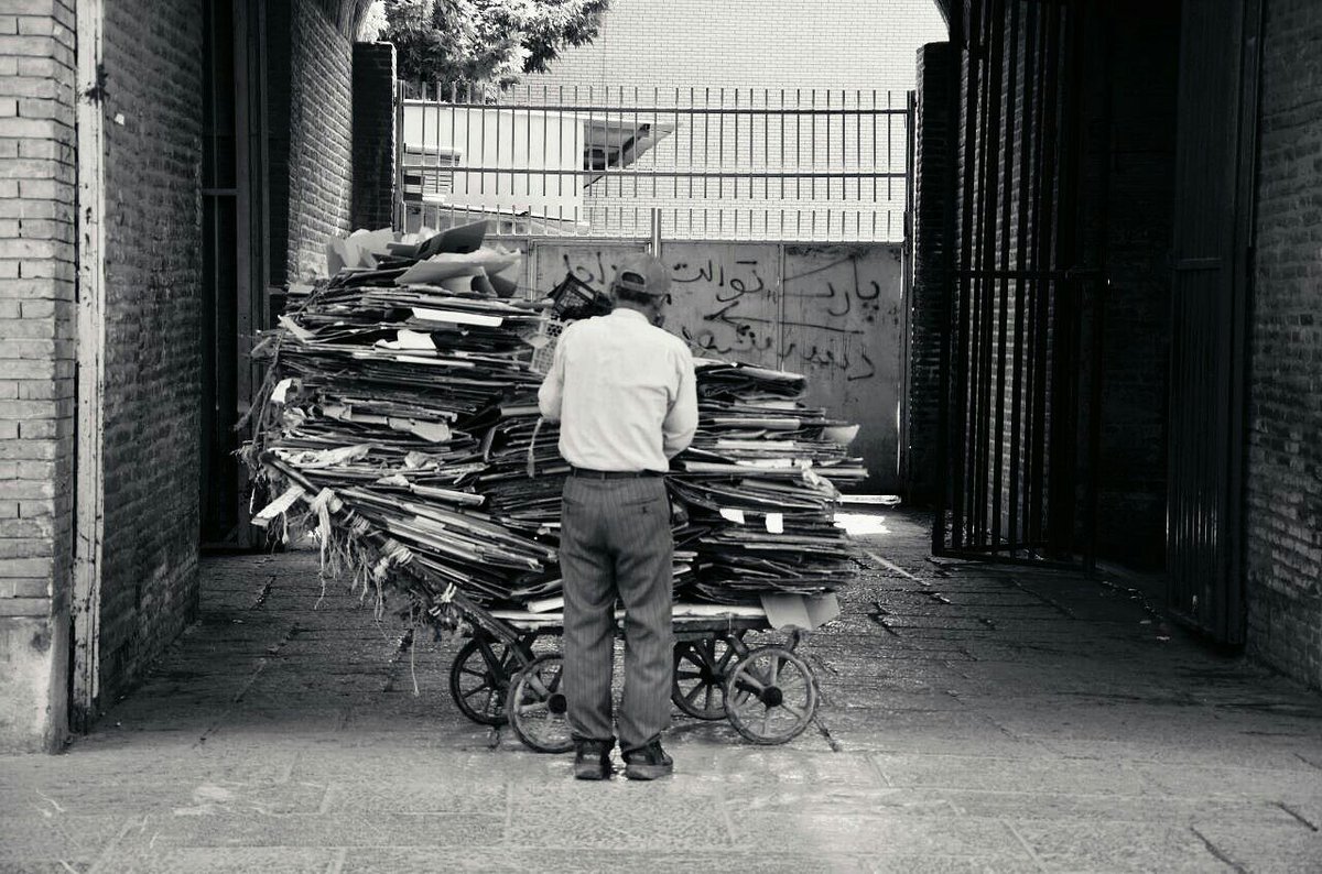 hossein_farsi's tweet image. #streetgraphy #isfahan #iran