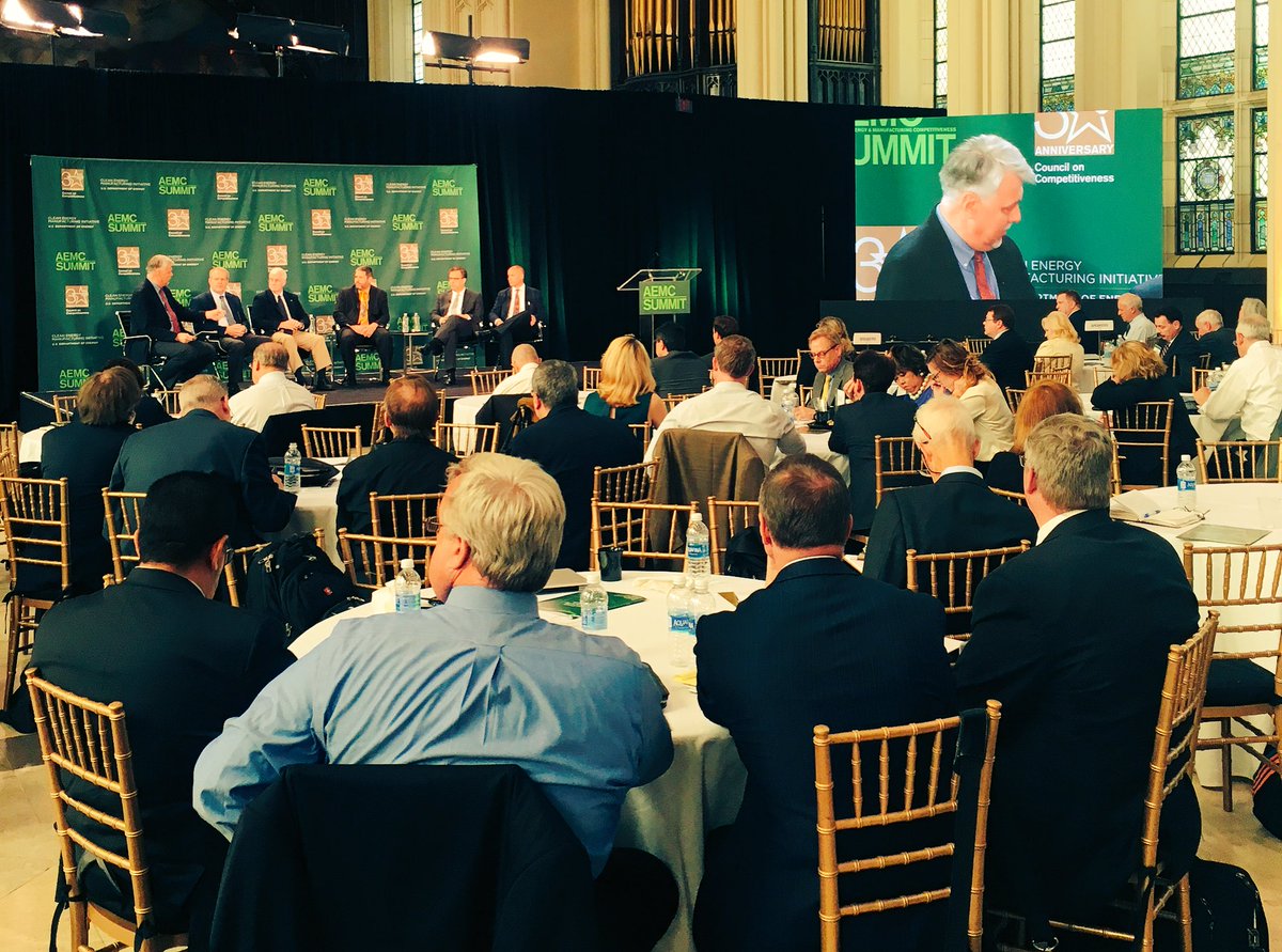 KatieSarro's tweet image. Mark Johnson @ENERGY leads #sharedinfrastructure panel w/@BlueBlueca @wilcoxjeff @UTC @XFAB_FOUNDRY #2016AEMCSummit