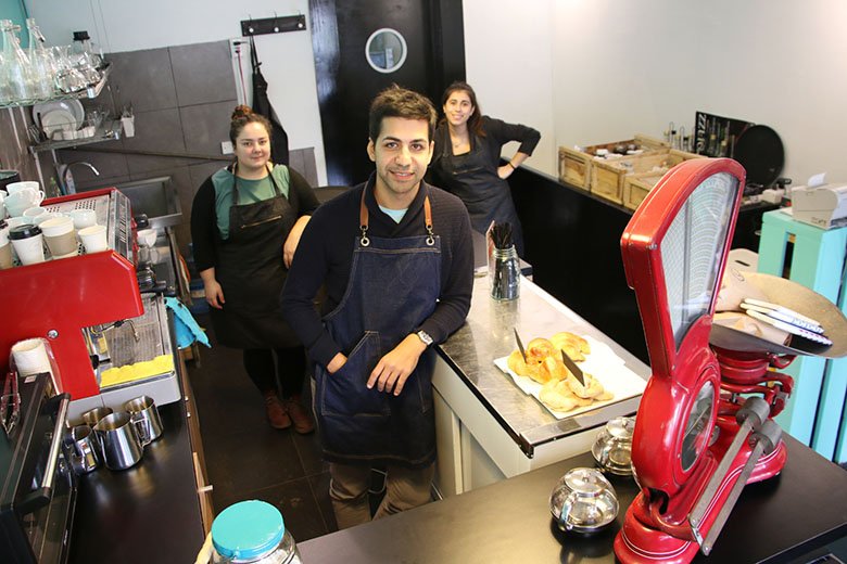 amosantiago tweet media