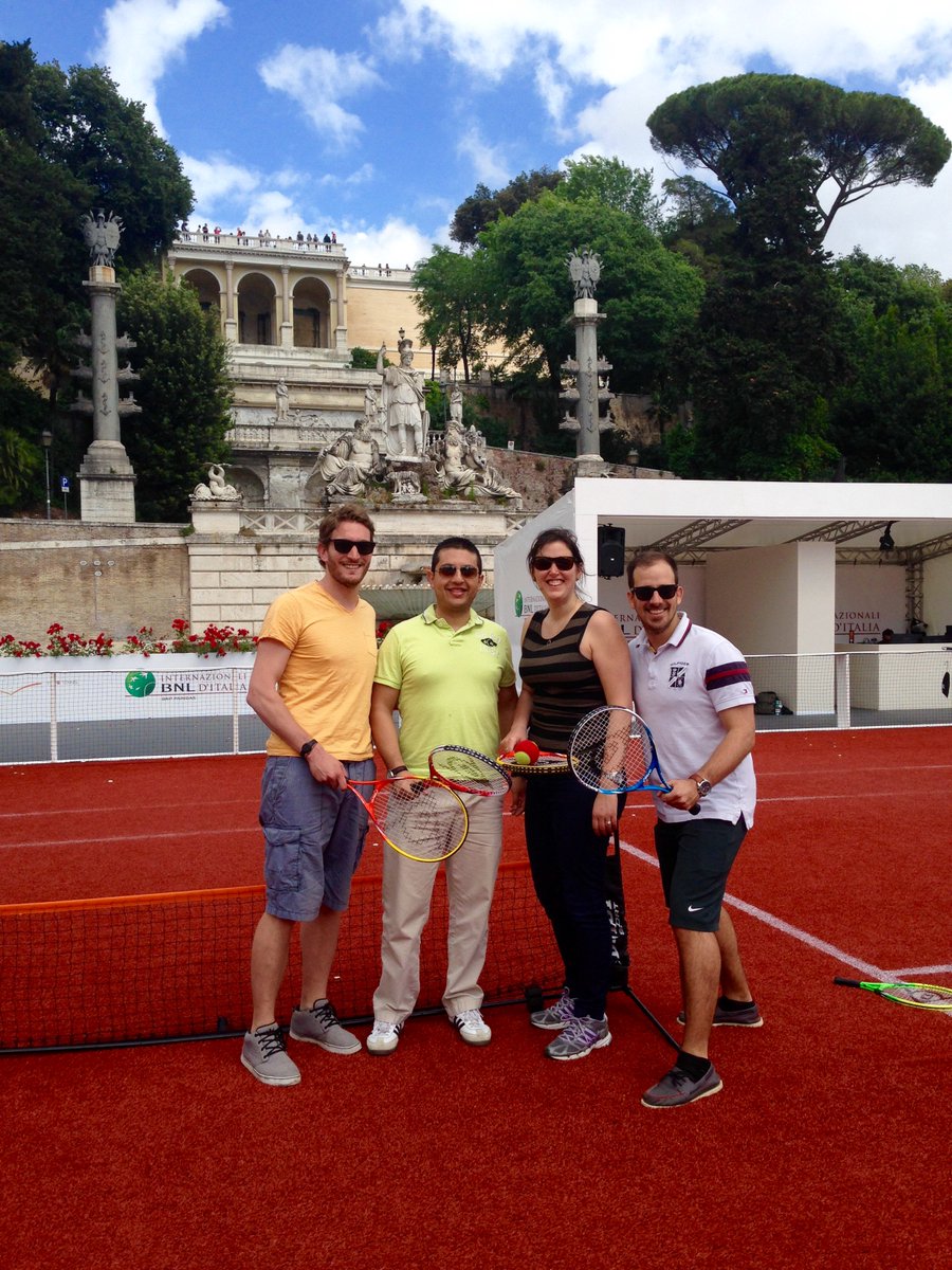 fcgp1985's tweet photo. @WAT_Cup The Canadian team is already warming up in Piazza Del Poppolo https://t.co/4L68JKSDO7