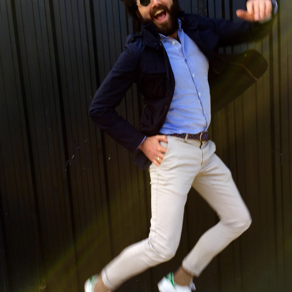 NicolasMessina's tweet photo. #jumping #style ! @Famest / #NicolasMessina https://t.co/QbHjqvM47B