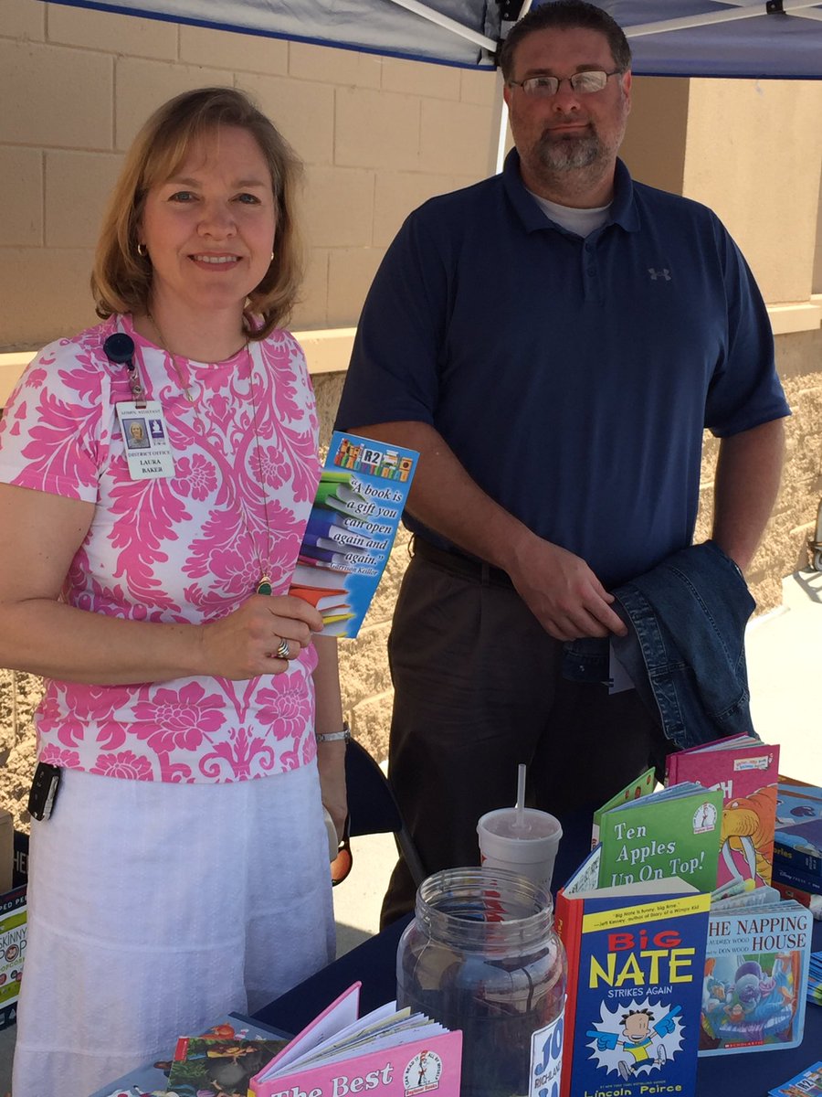 jamesann_sheley's tweet photo. Come see Laura and Joe at Killian Walmart!! Bring books or money! #R2ReadytoRead @RichlandTwo https://t.co/1EVLF423lg