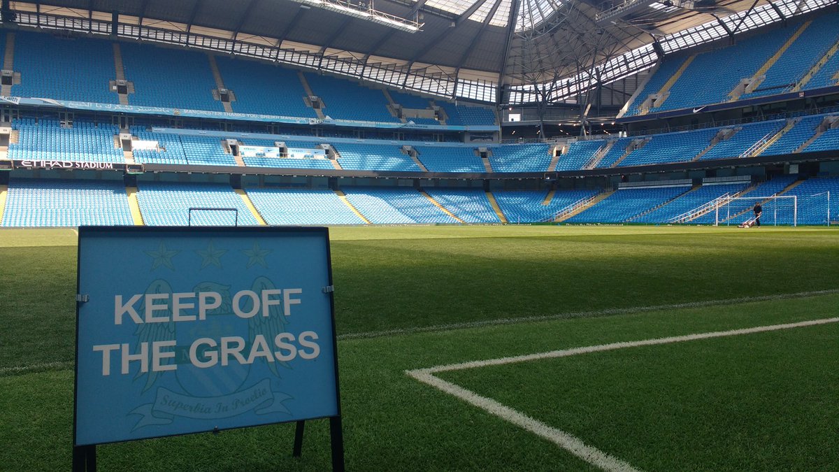 Cityzens's tweet photo. Not today... #Cityzens @MCFC https://t.co/FutX5mGvpY