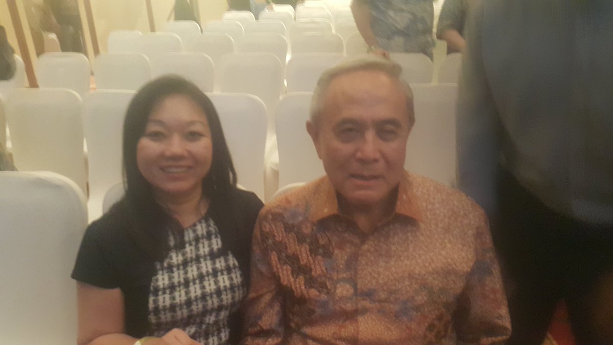 Thankyou Pak T.P Rachmat. Saya dpt pencerahan dr wisdom Bpk &amp; pembicaraan kita.Thankyou #WealthWisdom for having him