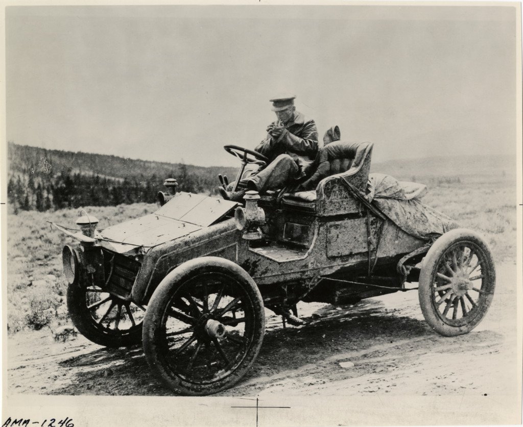 WIRED's tweet photo. The tale of an epic coast-to-coast road trip โฆ in 1903 https://t.co/M8vstuPZ2H https://t.co/MNP4s8iFaX