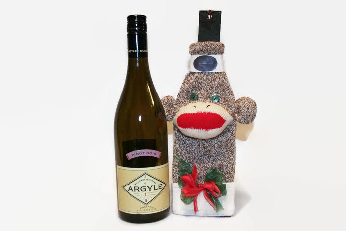 MunkeeLady's tweet photo. Sock Monkey Wine Bottle Cosy, Bottle Cosy, Sock Monkey Bottle Cosy… https://t.co/f6M4zAc0eo #Etsymntt #MadeFromSocks https://t.co/Xnj6I2t4jE