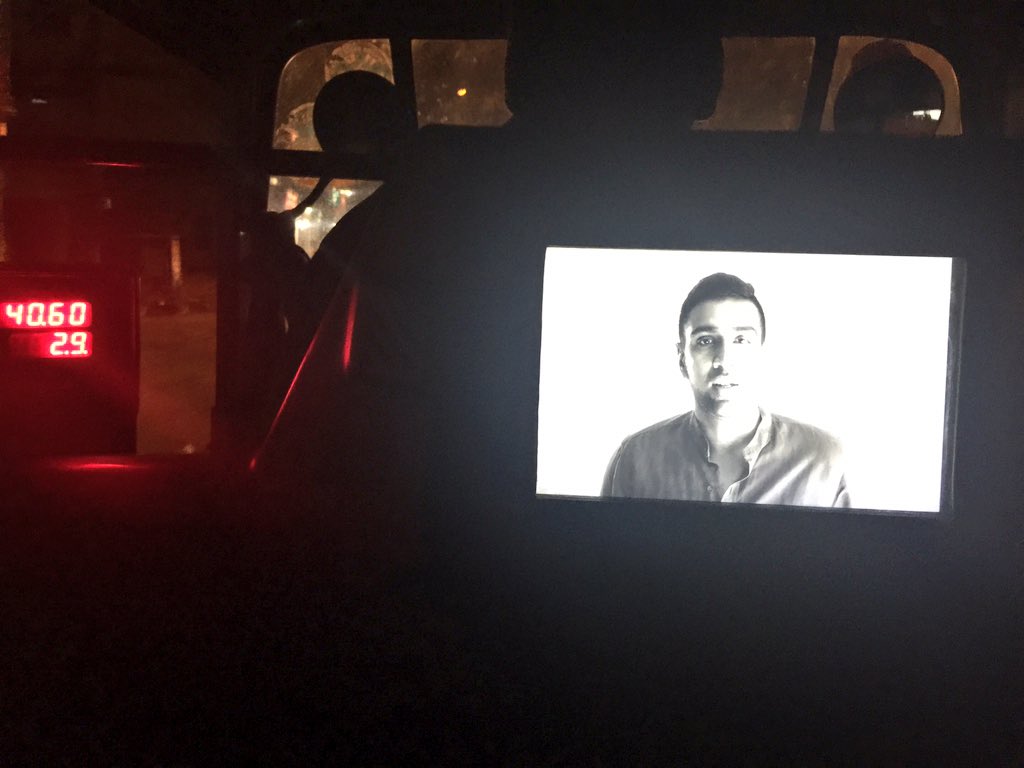 ramya_ranjini's tweet image. Guess what😊😊I had tv in my auto and that auto anna had #Kabali trailer running 💃🏻💃🏻#chennai #autoride #supercool