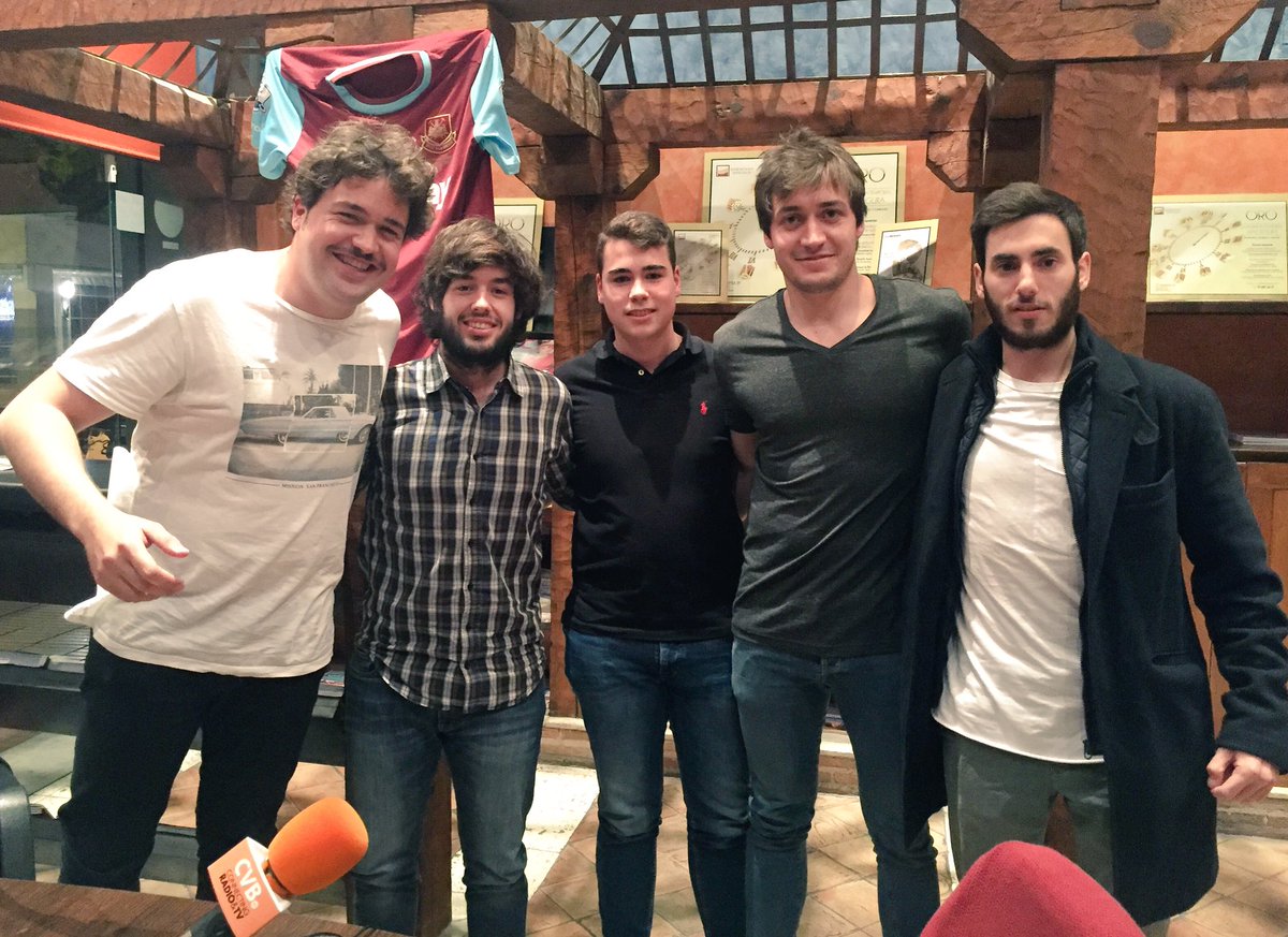 ¡Un jueves más lo mejor del deportes con nuestros chicos de <a href="/VidaBuenaFC/">Vida Buena F.C</a>! #CVBradio