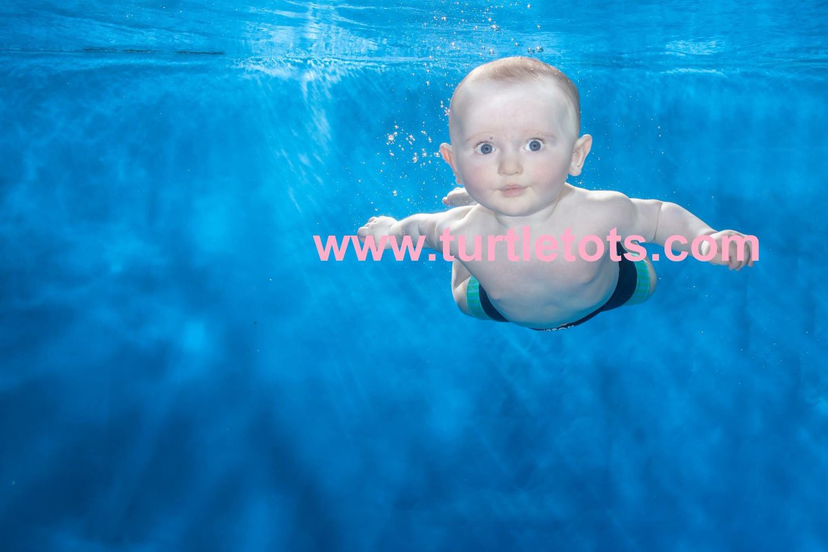 AMAZING eyes from one of our #turtletots swimmers, what a super cutie:) #babyswimming #edinburgh