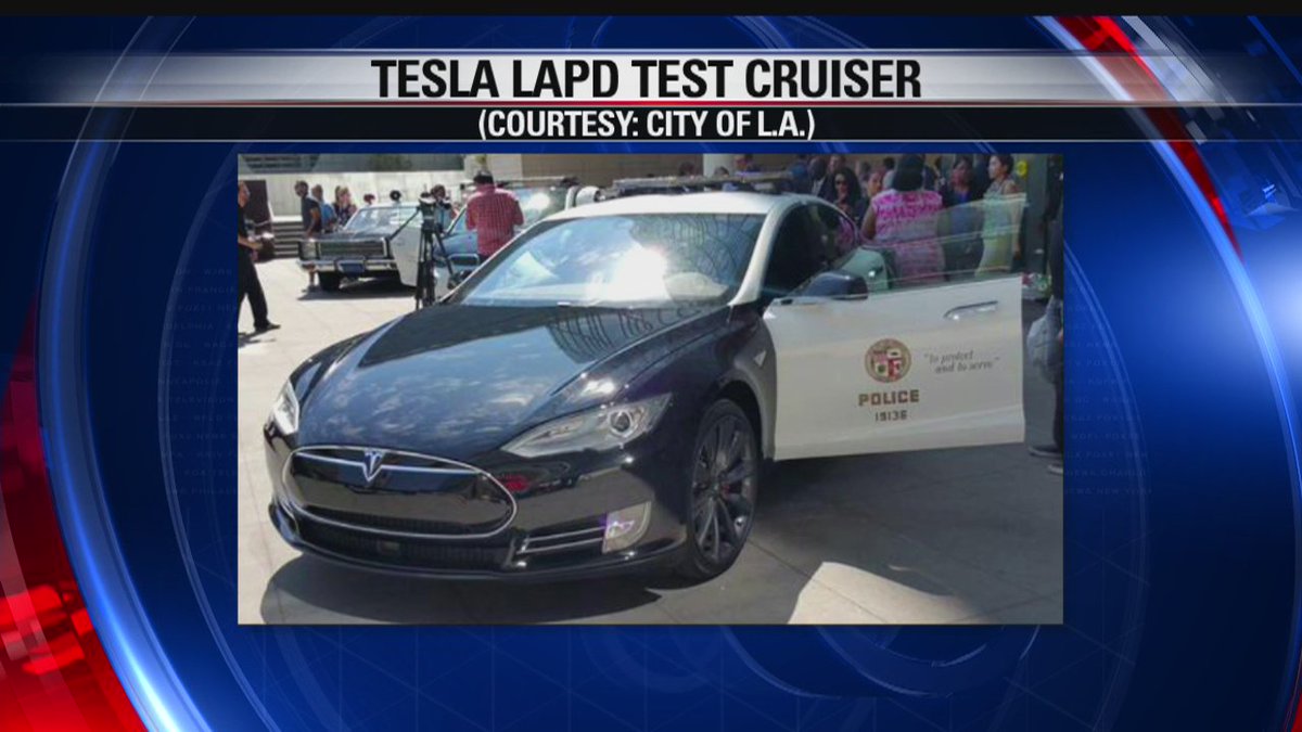 TeslaRT's tweet image. RT @FOXLA The #LAPD tests #Tesla Model S as a potential future patrol car. bit.ly/221dY3i