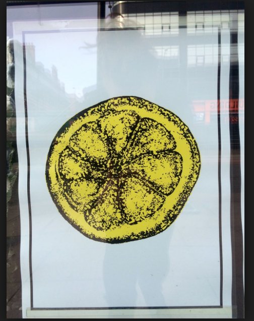 ehupLOVE's tweet photo. Aldi - always ahead of the times. They knew @thestoneroses were gonna drop a new single, even before they did. https://t.co/JA3LqJwg8e