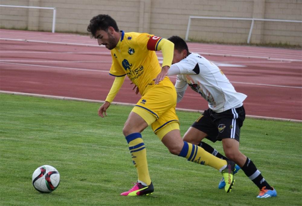 AD_Alcorcon's tweet photo. ALCORCÓN B| Lo mejor del amistoso ante @hecafcol en Medina del Campo. https://t.co/6yV4IqVEVe https://t.co/L5l7CficMJ