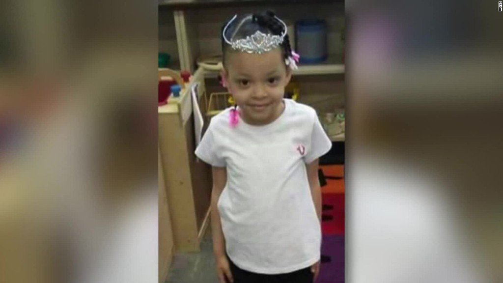 CNN's tweet photo. A 5-year-old Detroit girl died after shooting herself with a gun found under a pillow https://t.co/L8EQEvaBYn https://t.co/8gaZy6Gd3Q