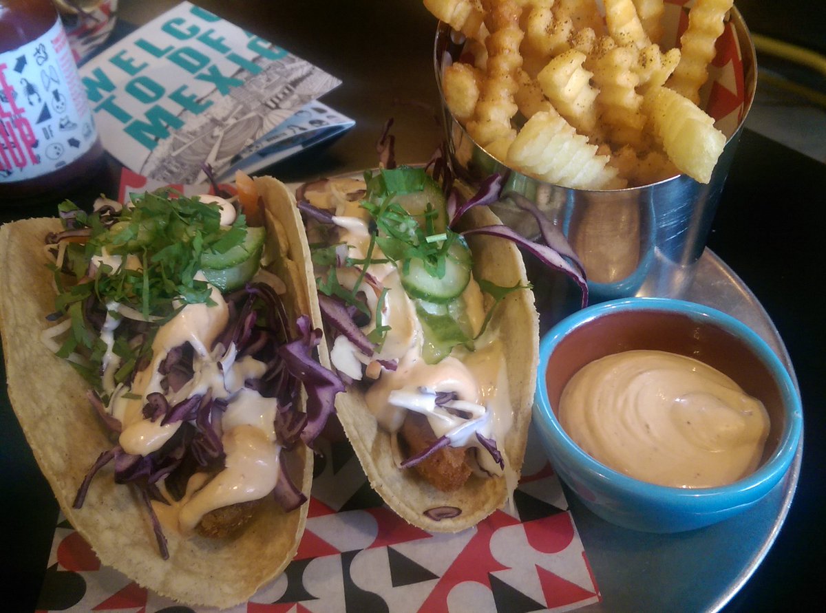 MyCheekyPint's tweet image. Deliciously well-balanced @GipsyHillBrew Southpaw with tasty Mexican food @DFMexicoDiner #CraftBeer #MyCheekypint