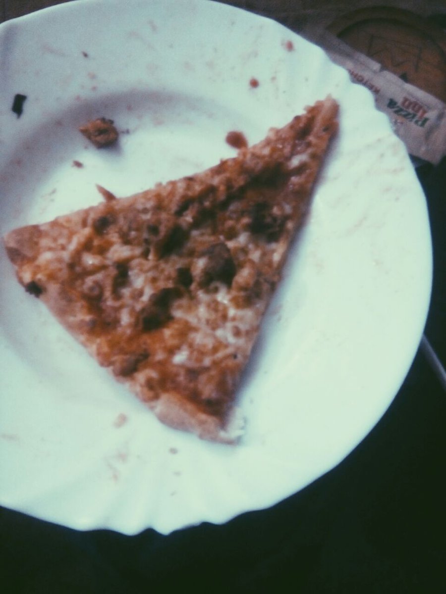 NemoGee's tweet image. And #PapaGee is awesome, all I wanted for a smile on my face today some pizza 😃😃#DaddysGirl #CravingSorted