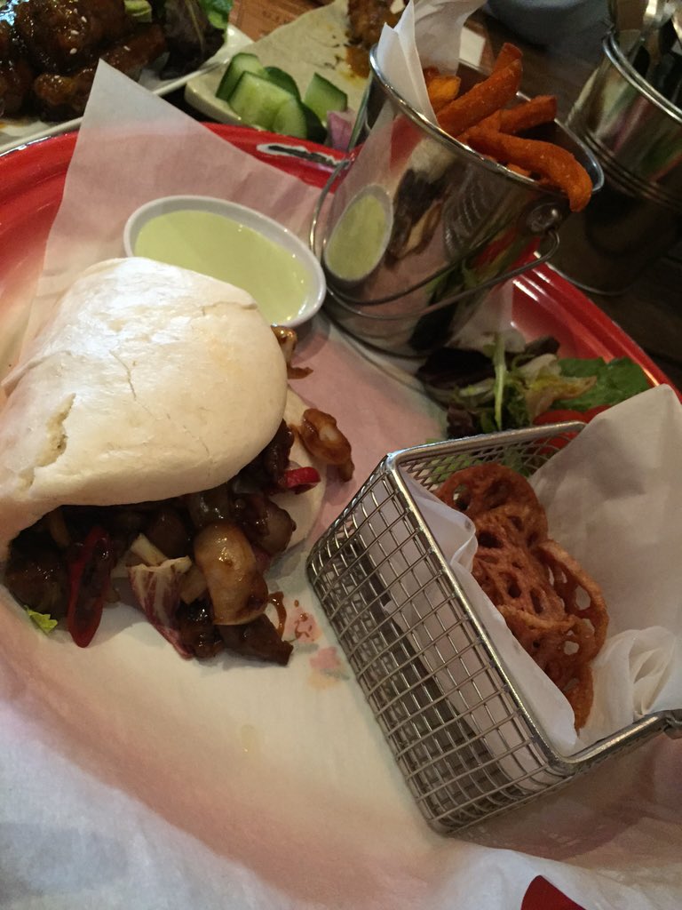 TheLadsWhoLunch's tweet photo. Loving the food at @SatayYoBeer 👌 https://t.co/AQQkBELgAK