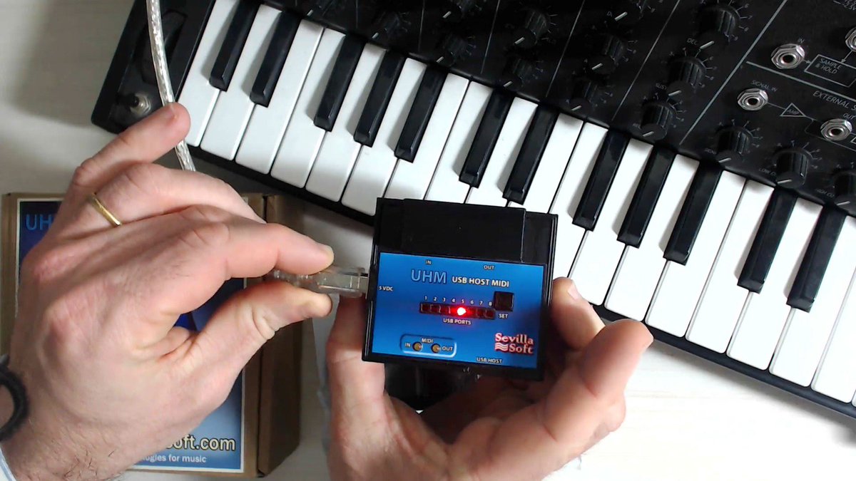 hispasonic's tweet photo. [Vídeo] Review de @SevillaSoft USB Host MIDI, conexiones MIDI DIN para equipos USB MIDI: https://t.co/uuA7NIhzIw https://t.co/yA4kOqY2y2