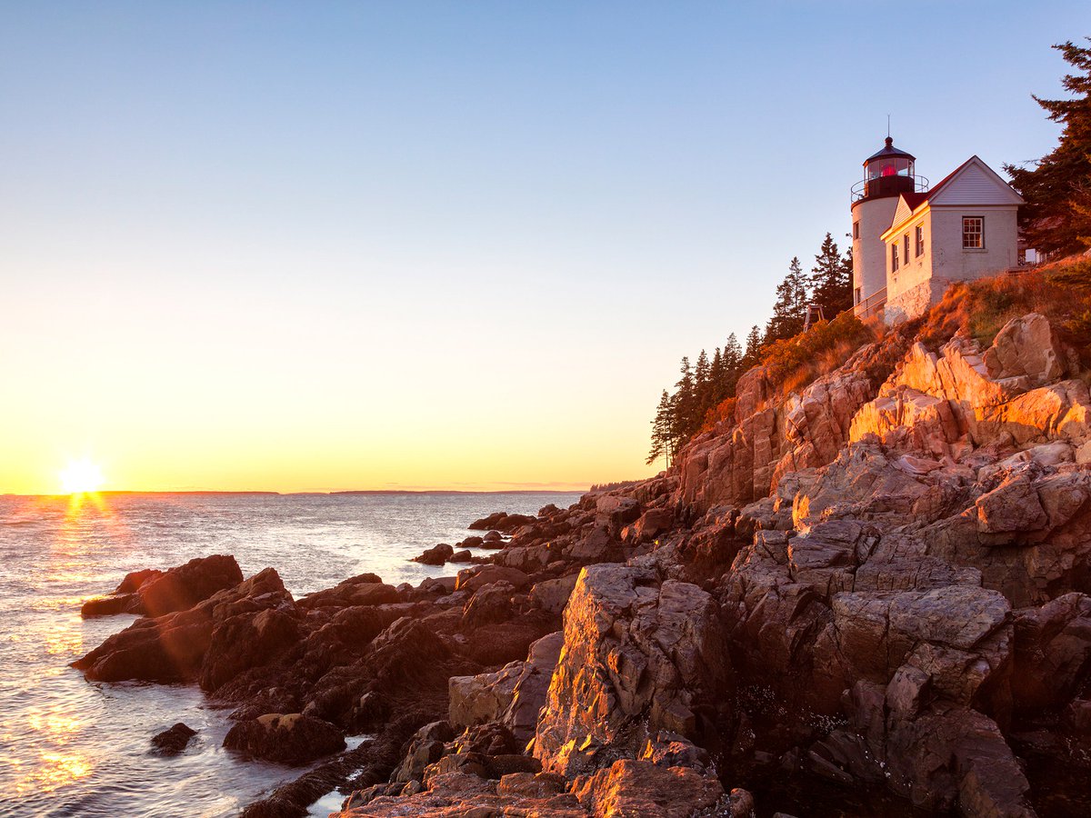 CNTraveler's tweet photo. 8 easy weekend getaways from New York City https://t.co/4uhHuWouIT https://t.co/PrhH2SQ8wX
