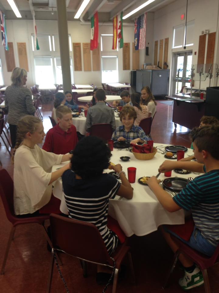 MPHprograms's tweet image. Our 1st Dining with Style even was a huge hit! Thanks to everyone who participated, and Mrs. Havens for leading it!