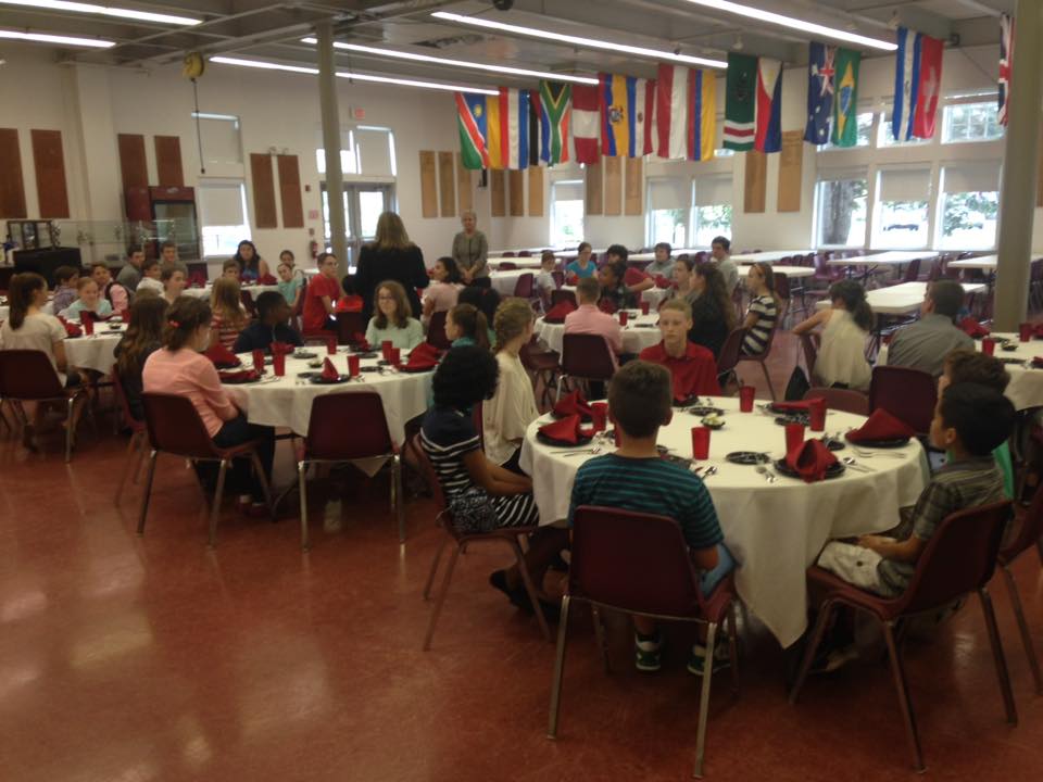 MPHprograms's tweet image. Our 1st Dining with Style even was a huge hit! Thanks to everyone who participated, and Mrs. Havens for leading it!