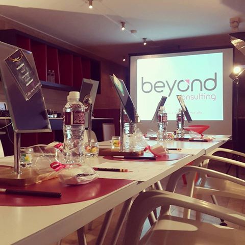 beyondcol's tweet image. ¡A pocas horas del taller de Auto Maquillaje de Hoy! Próxima Fecha: 26 de Mayo. 
Reserva: goo.gl/vFDEQc