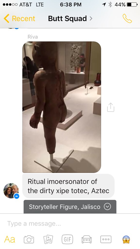 QueenElizabutt's tweet photo. here is 1 butt #ArseInstituteOfChicago #SponsoredByPizzaButt #ButtHunt @MuseumGameNight 🎀 https://t.co/ZaQYTILueT