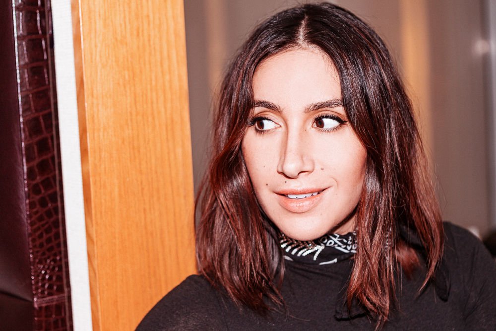IntoTheGloss's tweet image. .@KimKardashian&apos;s favorite hairstylist explains how to get perfect going-out hair into.gl/jenatkin_