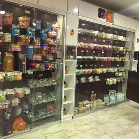 Recuerden, la esposa de MRT tiene un empresa de importacion que recibio 14 millones $$ solo el año pasado de Cadivi