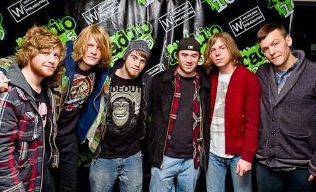lime__fiesta's tweet photo. honor of @CageTheElephant in #philly here's a #tbt can you spot #delcoJEsus @Radio1045 @wendyrollins @JammminJessie https://t.co/t2YOsbOJ52