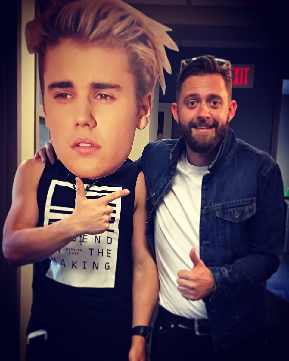"No more pictures", he said. Anyhow, I managed to get one. Thanks <a href="/justinbieber/">Justin Bieber</a> 📸 -and <a href="/LoveStick_/">Mark Falgren</a> #Starstruck