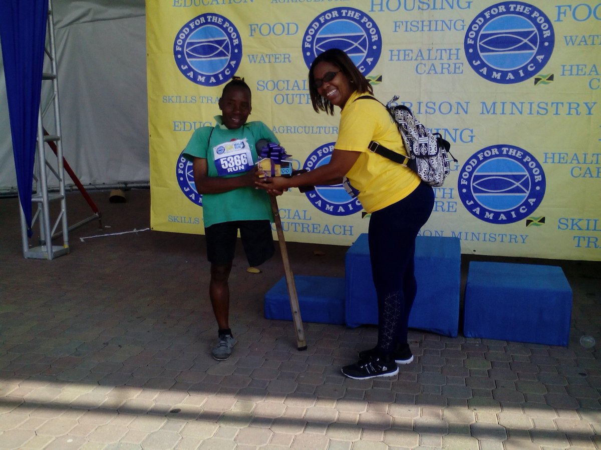 FoodForThePoorJ's tweet photo. #TBT with this amputee who supported us during our 5K Run/Walk last Saturday. #FFTP5K We're grateful for the support https://t.co/ROEnlzG1WM