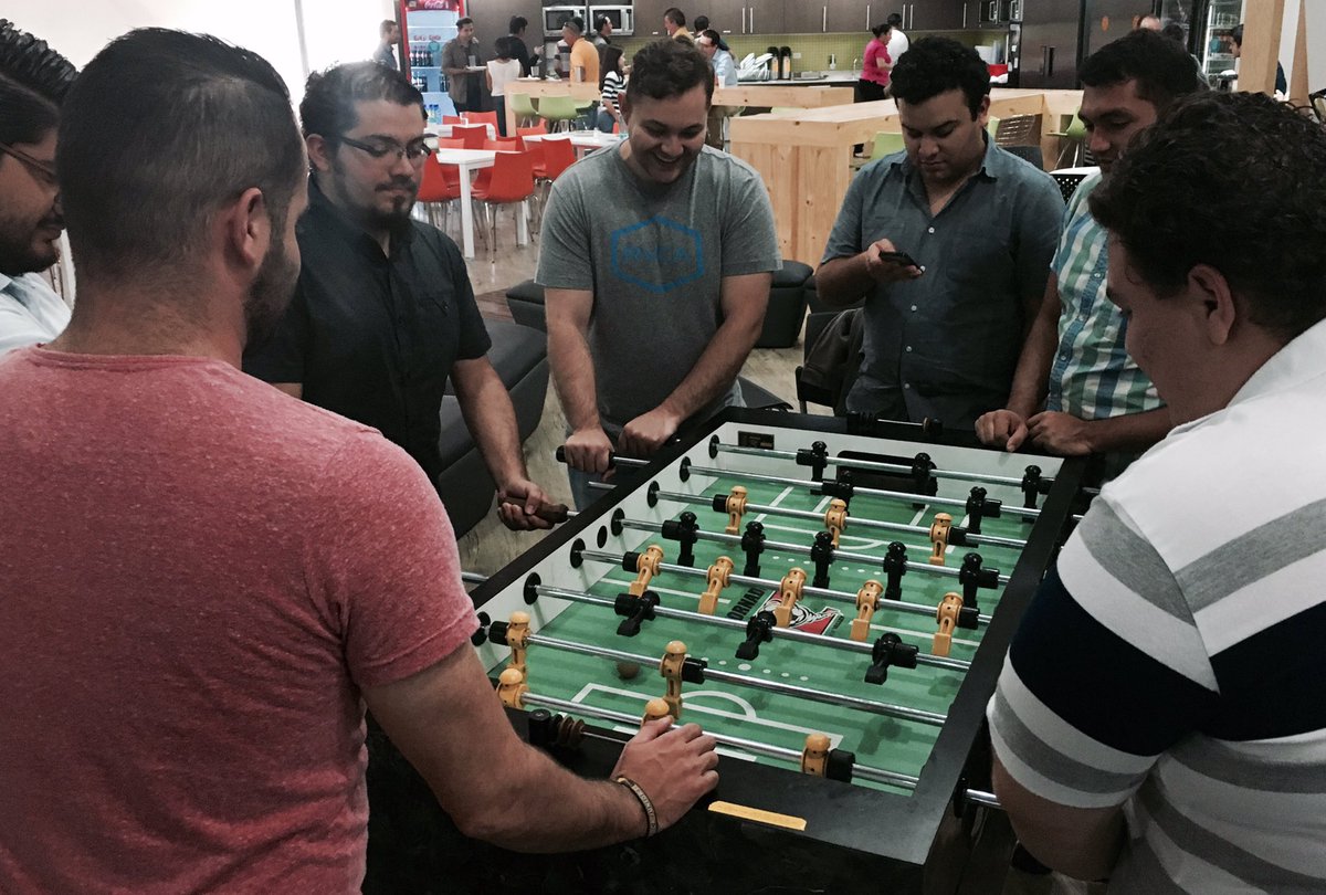 larc000's tweet photo. Developing our skills  #CMis20 #Hangar @Hangar_cr - hey @EvanBenner we challenge you guys! https://t.co/3iUD3sSM8a