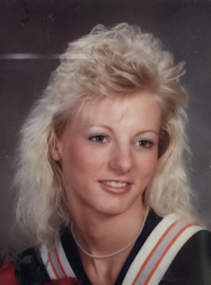 LaZerteLeaders's tweet photo. @melazerte some more pics for #TBT #melgrad2k16 #melazerte looking forward to senior week, get your outfits ready https://t.co/O7VednFwdE