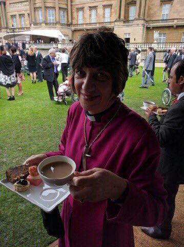 BishGloucester's tweet photo. Tea at Buckingham Palace between showers. Lots of washing up. Thousands of teacups! https://t.co/tN75TYiEfo