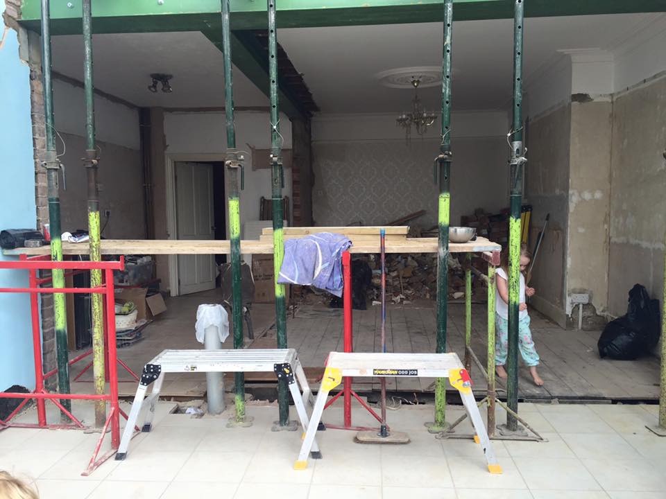 Aliveelectrics tweet picture