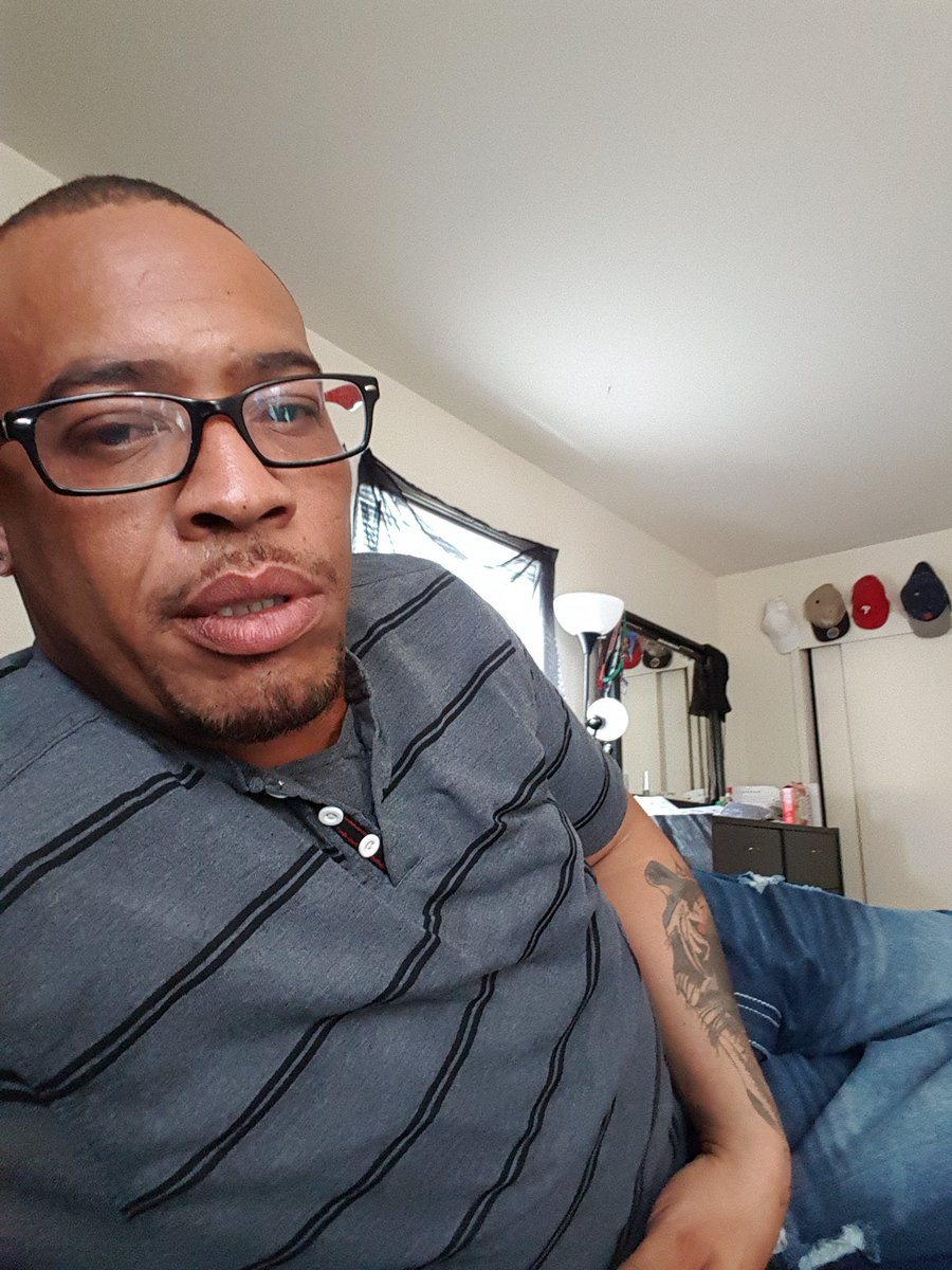 jay4115's tweet image. Its thrusday one more day off work and its the weekend