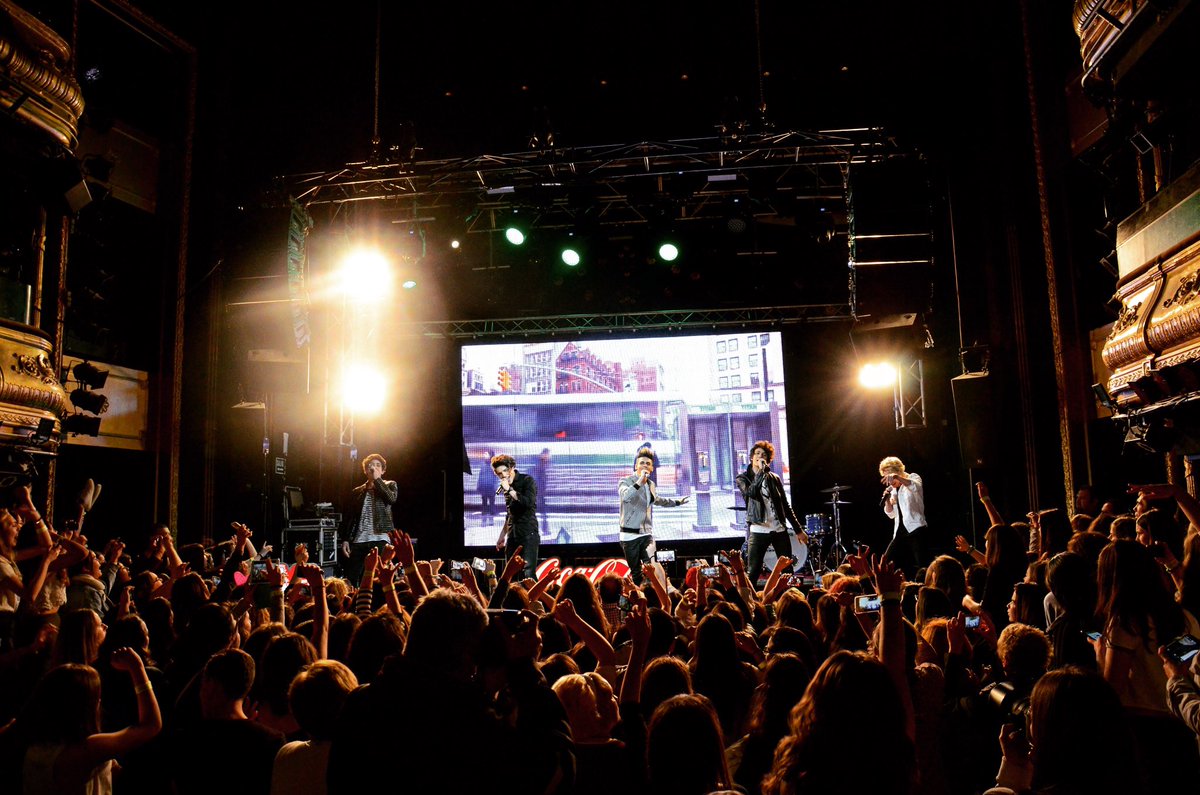 CD9's tweet image. #ThePartyTour | Madrid 12/05 instagram.com/p/BFUl6aukB0M/