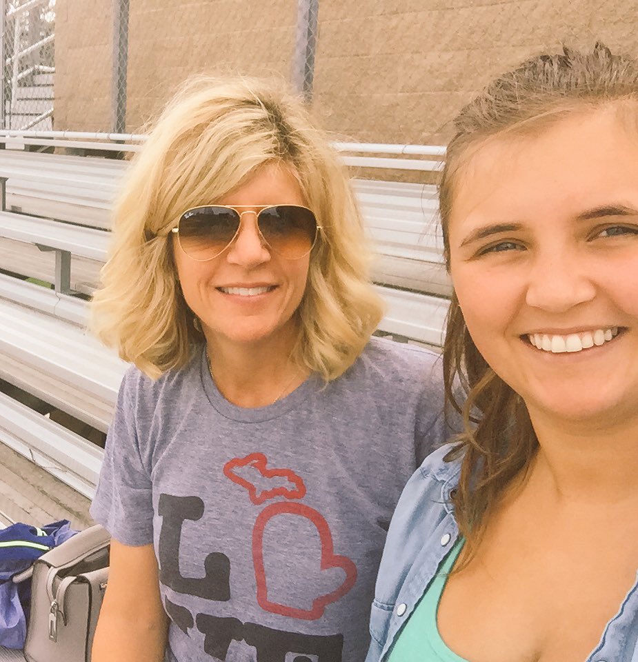 mbrunner262's tweet photo. @amanda94brown Glad to have my baseball buddy home. #hawksbaseball https://t.co/FPZvAGaDyb