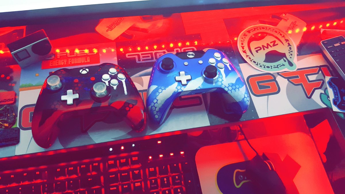 Premiierr's tweet image. Happy to be apart of the family. #TeamGamma #Sukfam #pmzfam #sarakateee 
@GammaLabs @ProModz @sarakateee @SUKnives