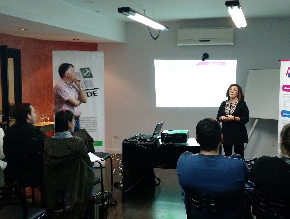 FranBuchara's tweet photo. Calidad en la gestión! #ISO taller gratuito de la Agencia de Desarrollo Económico. #ADEindustria. #PINsn https://t.co/xPkfmBNELP